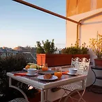 Habitat's Colosseum-monti 4br Penthouse With Terrace * روما