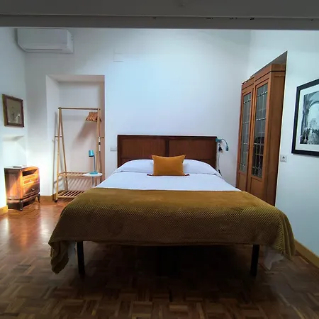 Habitat's Colosseum-monti 4br Penthouse With Terrace شقة *