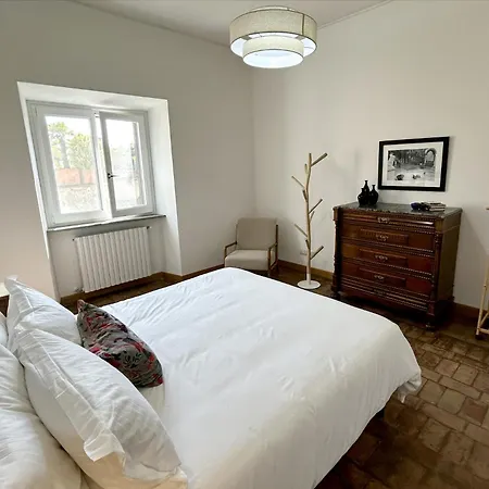 Habitat's Colosseum-monti 3br Penthouse With Terrace Appartement